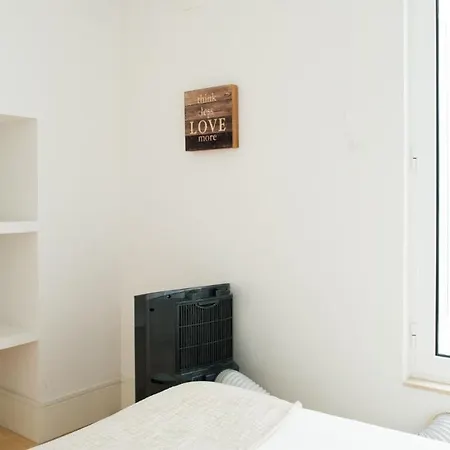 Plum Guide - The Illusionist Apartamento Lisboa